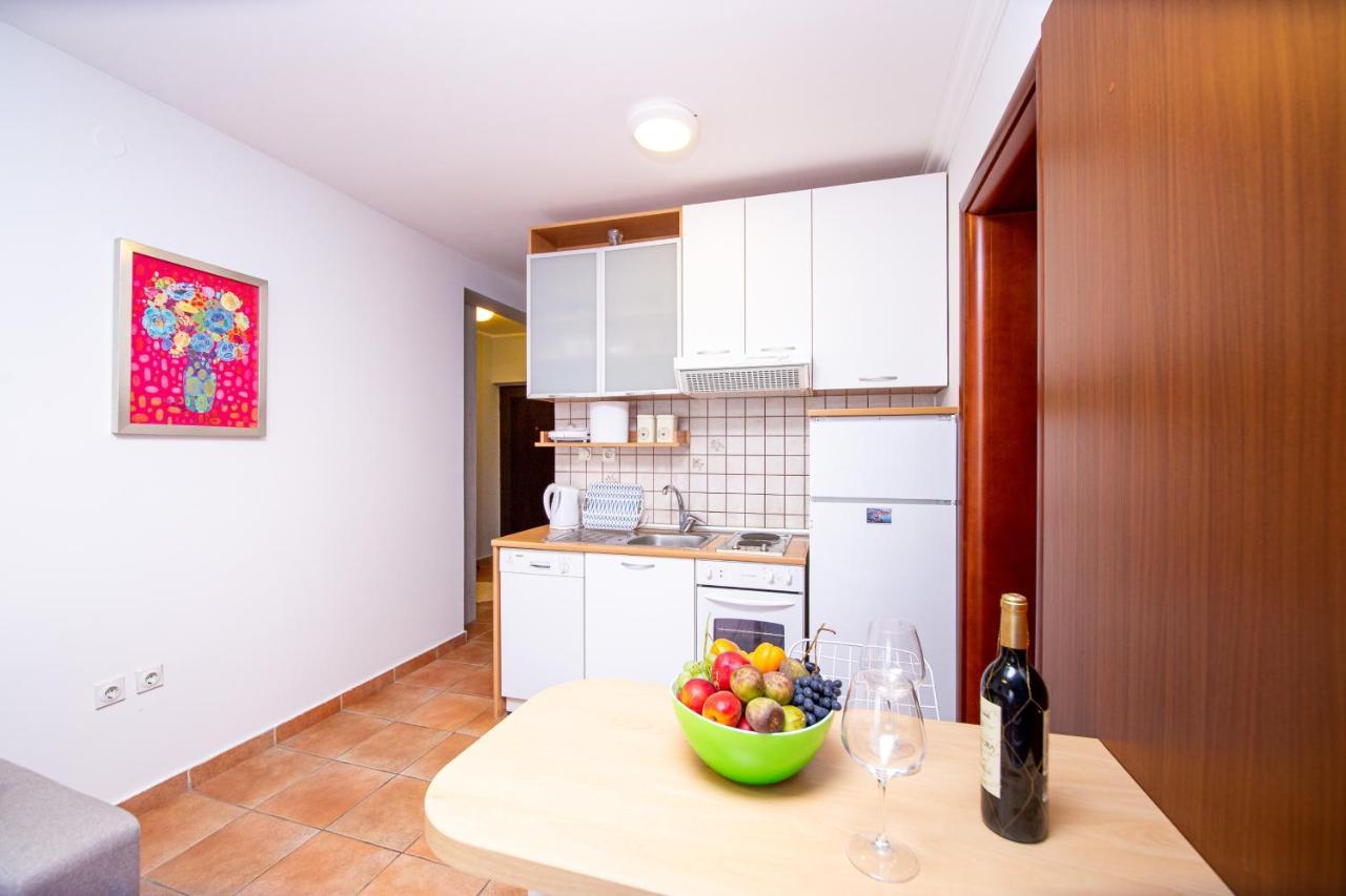 Gospostina Prima Apartment Budva Luaran gambar